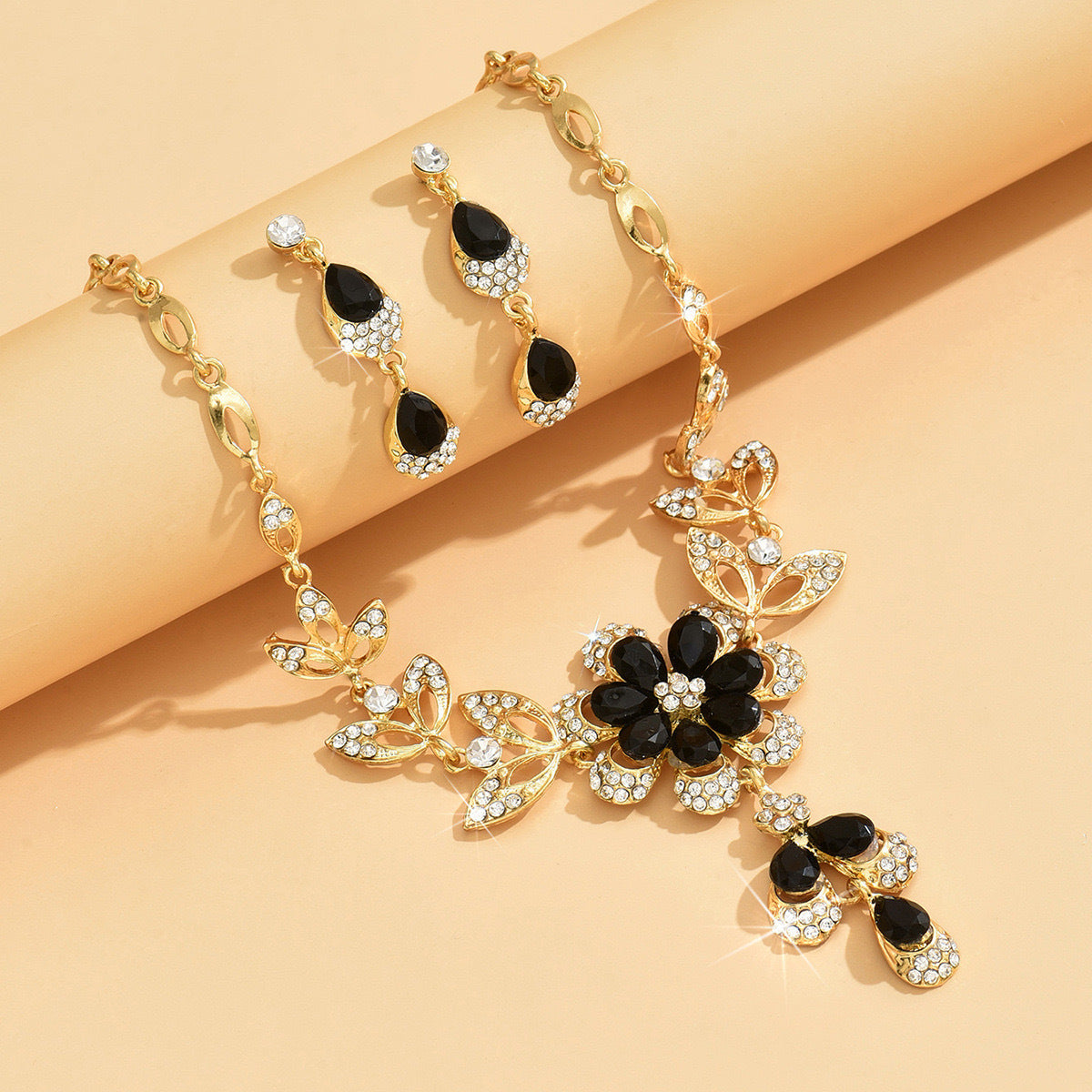 Luxury Fashion Water Drop Flower Set
