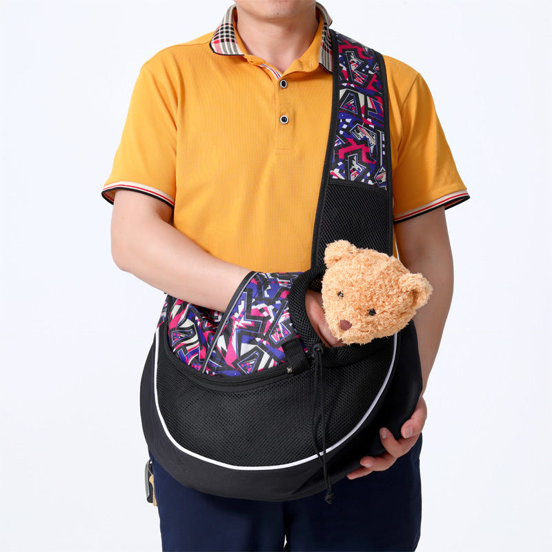 Youbuyforme portable pet carrier bag with colorful design, ideal for transporting small pets comfortably