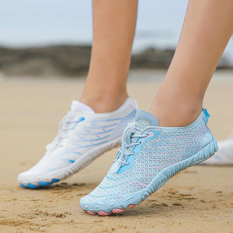 Lightweight trekking non-slip shoes for women with breathable design for outdoor activities